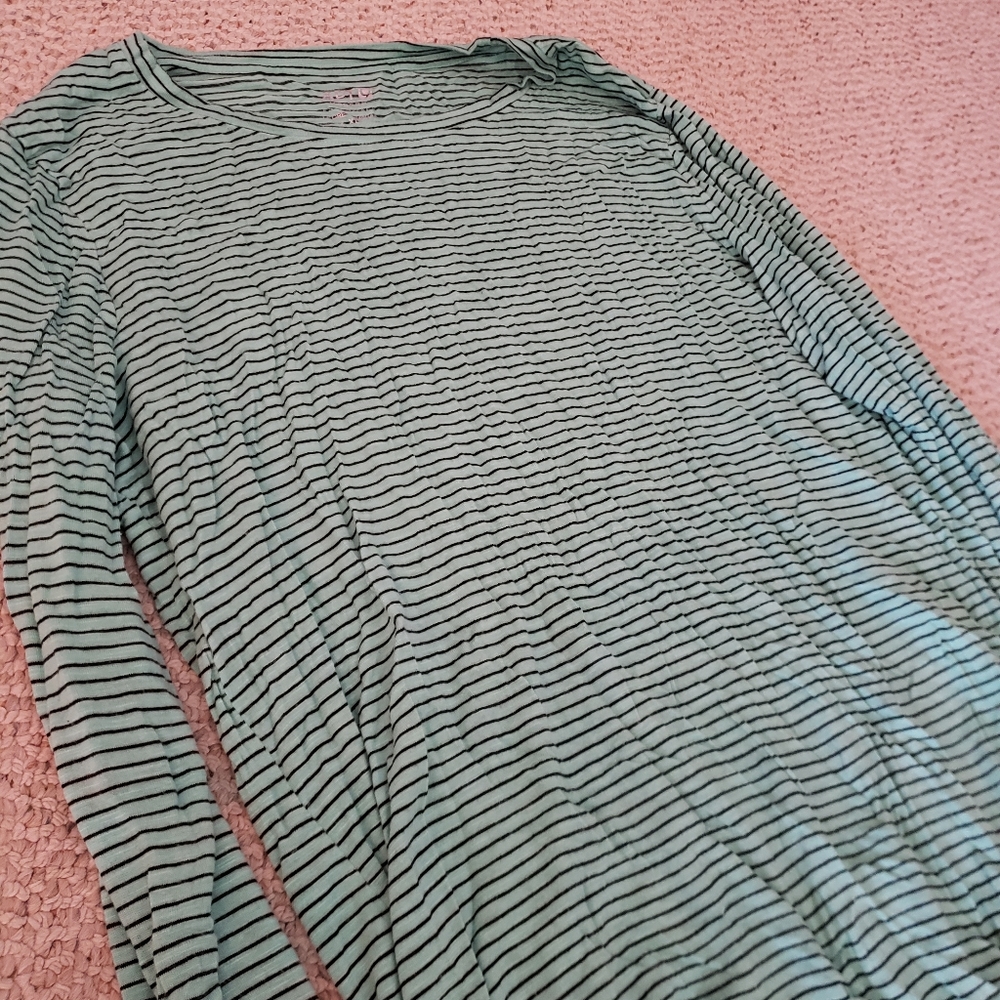 Apt 9 womens size XL shirt